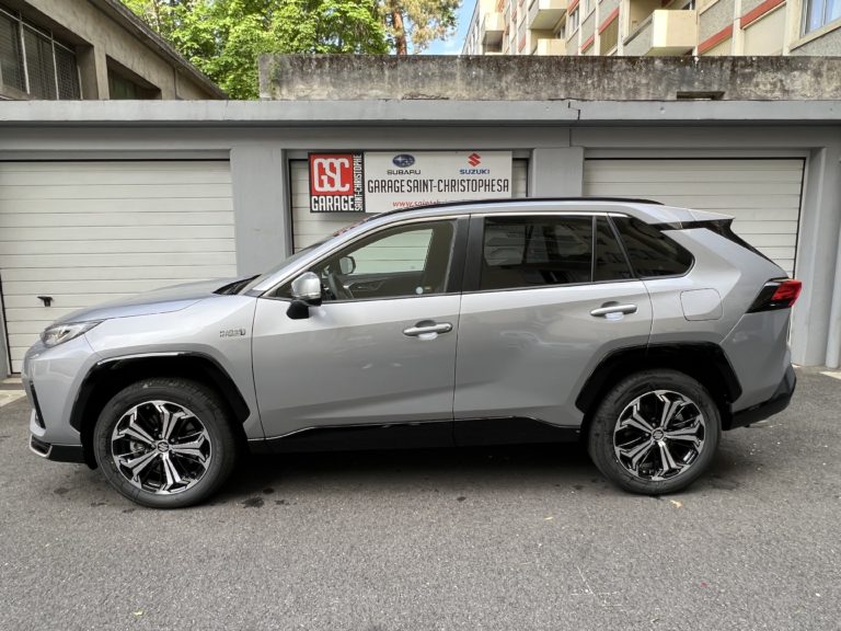 Suzuki Across 2.5 PHEV Compact Top 4x4
